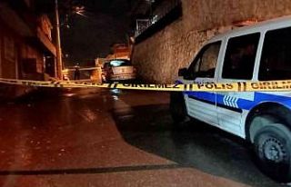 İzmir’de cinayet: Telefon tartışması kanlı...