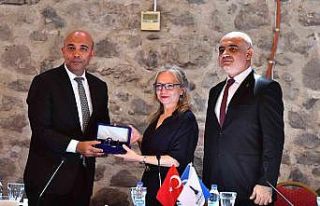 İzmir’de emniyet ve zabıtadan iş birliği kararı