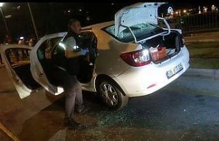 İzmir’de seyir halindeki otomobile silahlı saldırı:...