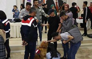 Jandarmadan üniversite öğrencilerine tanıtım...