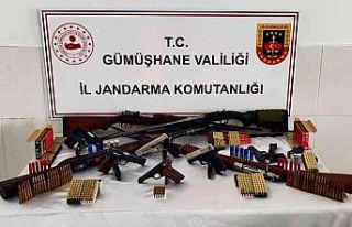 Kaçak silaha bir darbe de Jandarma’dan
