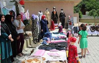 Kadınların el emeği ürünleri sergilendi