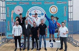 Kahramankazan’ın genç haltercilerinden madalyalara...