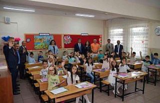Karabük’te 36 bin 818 öğrenci karne heyecanı...