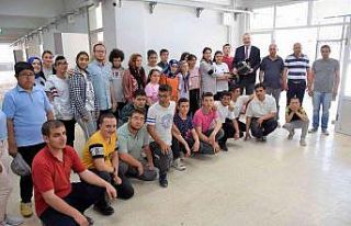 Karacabey’de eğitime destekler sürüyor