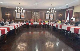 Kars Emniyet Müdürü Sağdıç muhtarlarla buluştu