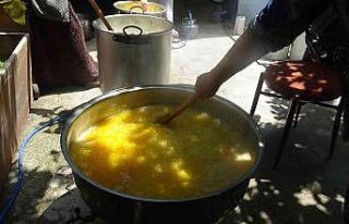 Kars’ta kadınların sarı yağ mesaisi başladı