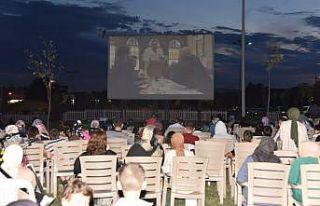 Kartepe’de yazlık sinemaya ilgi artıyor