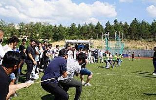 Kastamonu Üniversitesi öğrencileri Bahar Şenlikleri’nde...