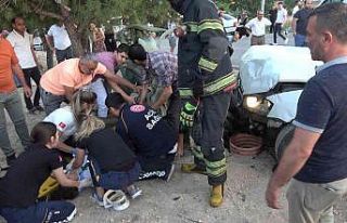 Kaza sonrası sürüklenen araçlar bebek arabası...