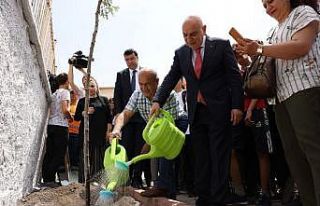 Keçiören’de Türkiye Çevre Haftası için fidan...