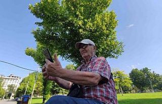 Kilosu yüzlerce lira...Her cadde ve parkta var, kimse...