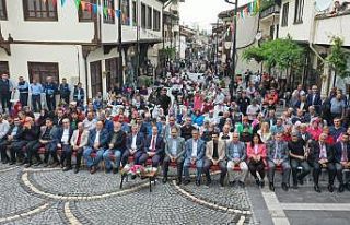 Kiraz festivali etkinlikleri dolu dolu geçiyor