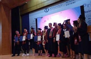 KKTC Anadolu Üniversitesi’nde mezuniyet töreni...