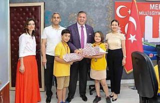 Koca, şampiyon öğrencilerle bir araya geldi