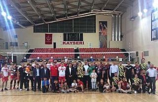 Kurumlar arası Voleybol Turnuvası şampiyonu Büyükbaş...