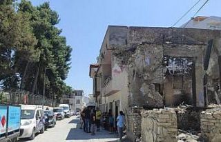 Kuşadası’nda bir kişi evinde ölü bulundu
