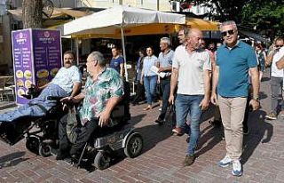 Kuşadası’nda Kiraz Şenliği Başladı