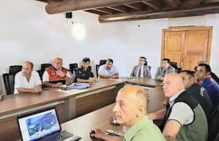 Kuşadası’nda yangın önleme toplantısı yapıldı