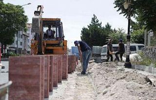 Kütahya’da kaldırım çalışmaları