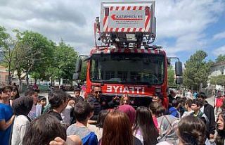 Kütahya’da ortaokul öğrencilerine itfaiye mesleği...