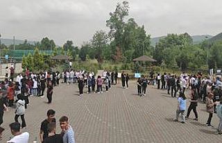 Lise öğrencileri bilim şenliğinde ürünlerini...