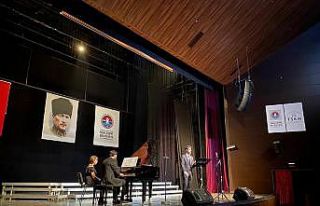 Maltepe’de opera öğrencilerinden halk türküleri...