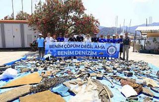 Mangal, bebek arabası ve battaniye, hepsi denizden...