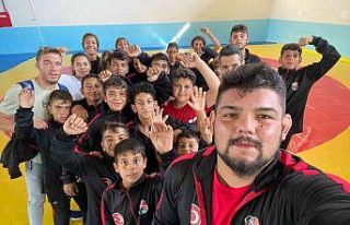 Manyas’ta yaz spor kursları açıldı