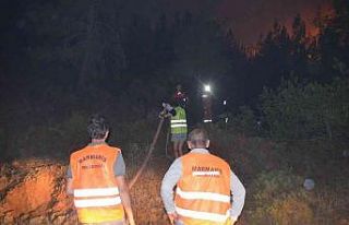 Marmaris Belediyesi yangında var gücü ile sahada
