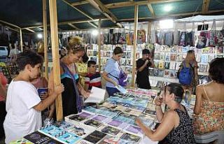 Marmaris’te kitap günleri sürüyor