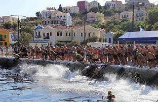 Meis Adası’ndan dostluğa kulaç atacaklar