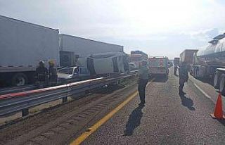 Meksika’da en az 20 araç birbirine girdi: 2 ölü,...