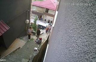 Merdivende yengesine pusu kurarak silahla ağır yaralayan...