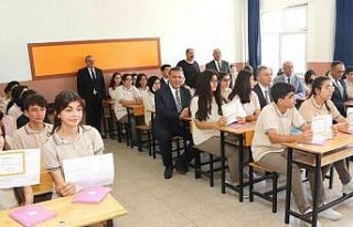 Mersin İl Milli Eğitim Müdürü Koca, öğrencilerin...
