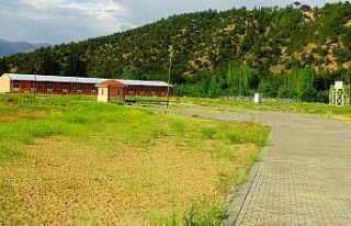 Meyve üreticileri hal binasının açılmasını...