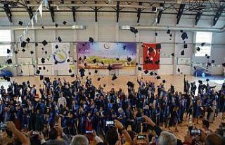 Mezun olmanın heyecanını yaşadılar