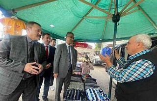 MHP den pazar esnafına ziyaret