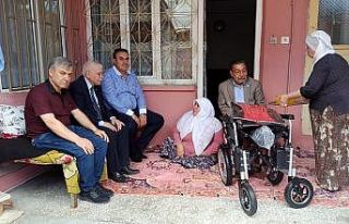 MHP Milletvekili Özyavuz’dan engelli kadına hediye