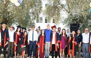 Milas Selimiye’de lise öğrencileri mezuniyet sevinci...