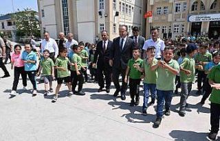 Minikler toprakla buluştu