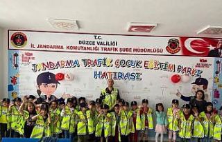 Minikler trafik eğitimini uygulamalı öğrendi
