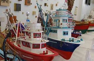 Minyatür gemiler görenleri şaşkına çevirdi