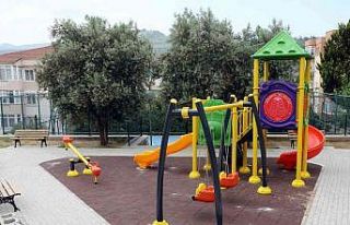 Mudanya’daki parklar yenileniyor