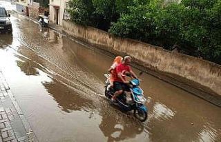 Nazili’de sağanak yağış etkili oldu