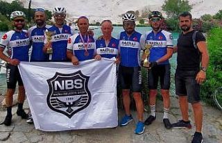 Nazilli Belediyesporlu bisikletçiler Türkiye şampiyonasından...