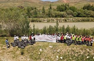 "Nehri Sanatla Yıkamak Projesi" çerçevesinde...