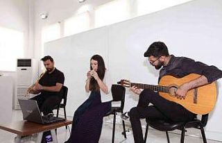Nemrut Dağı figüründen müzik aleti tasarladı