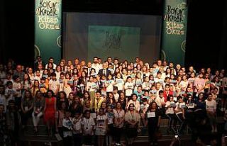 Nilüfer’de kitap kurtları ödüllendirildi