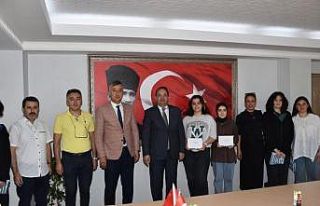 "Ödüllü Kitap Okuma Yarışması” ödül...